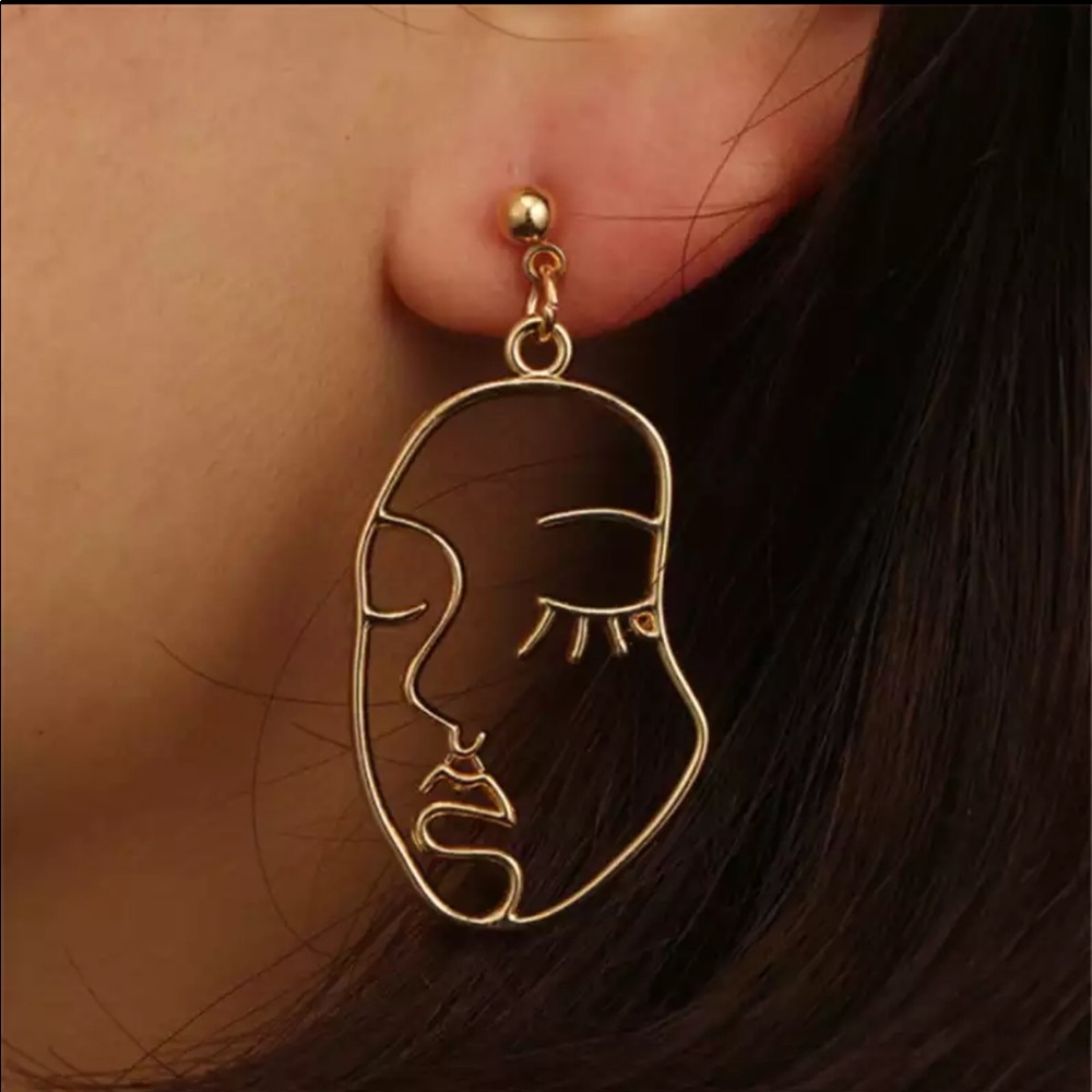 3/$30 Hollow Face Design Earrings